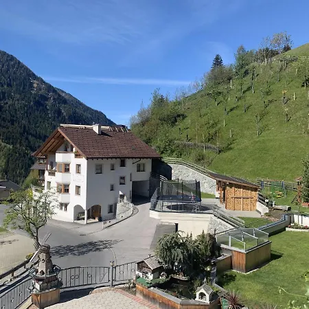 Spacious Apartment With Sauna In Kappl Kappl (Landeck)