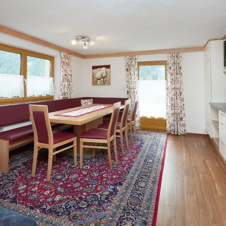 Spacious Apartment With Sauna In Kappl